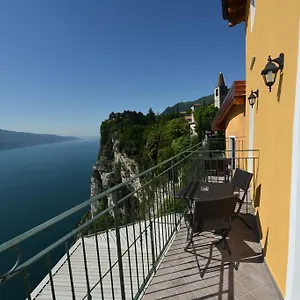 Miralago *** Pieve (Lombardy)