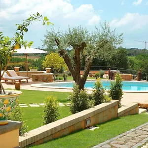 Bed & Breakfast La Valle Dei Casali Com ***